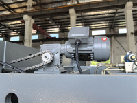 MÁY CHẤN THỦY LỰC 3200MM 250T IR-3200/250TH IRONWOOD 9869