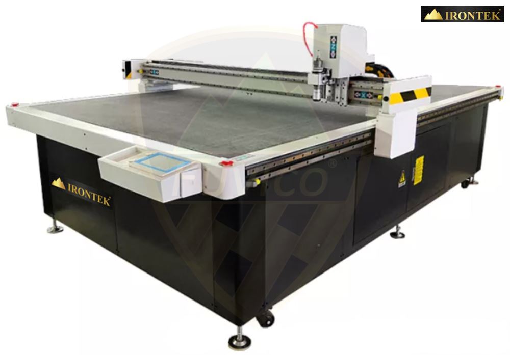 MÁY CNC CẮT DA VẢI 1 ĐẦU (bàn hút chân không) IR-1630LR1